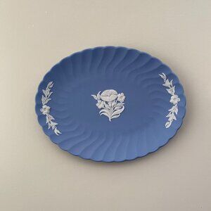 Wedgwood Blue Jasperware Fluted Oval Plate with White Floral Motif